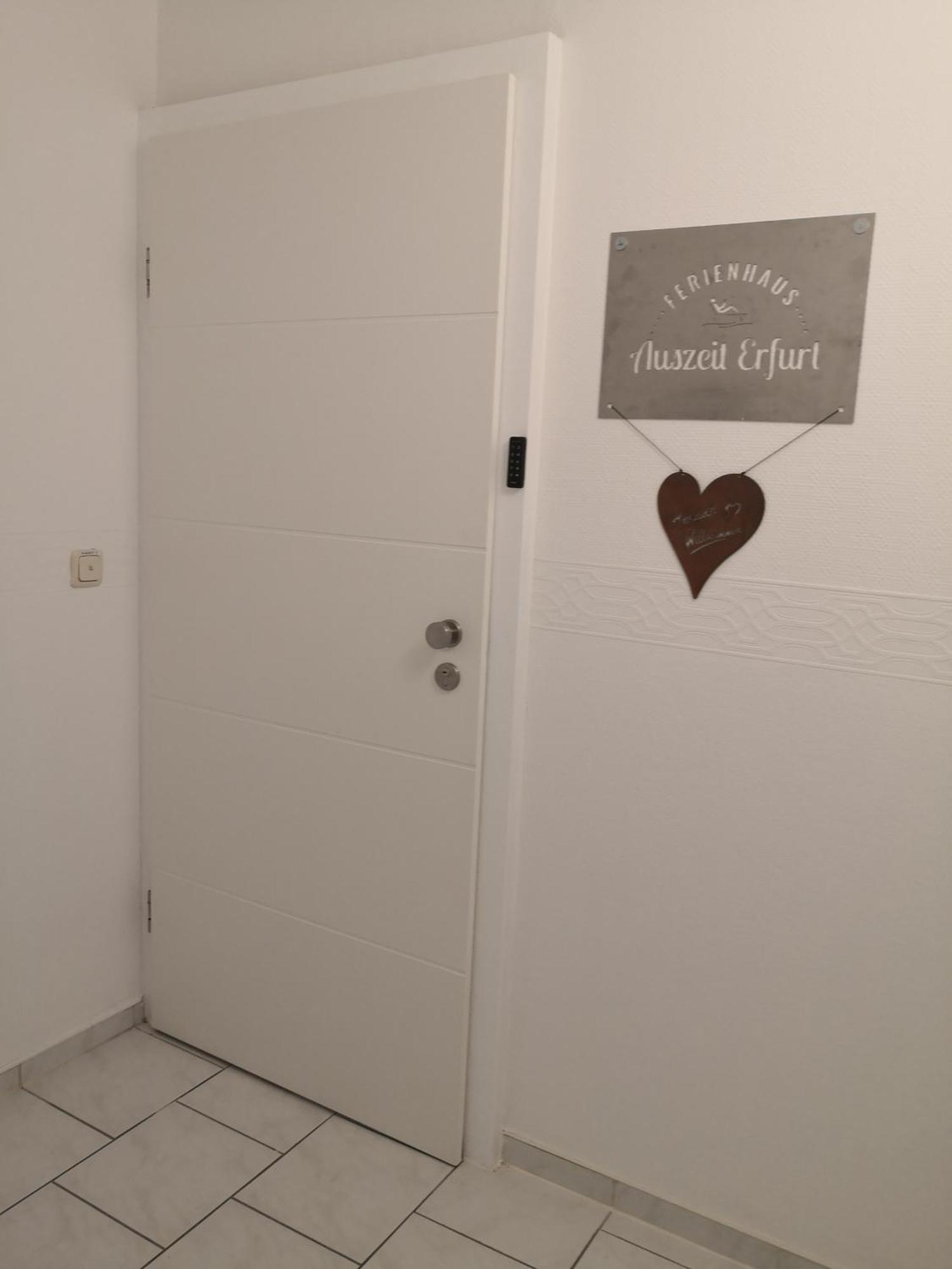 Auszeit2 Erfurt - Stilvolle Dachwohnung Mit Parkplatz - Zentrumsnah Exterior foto
