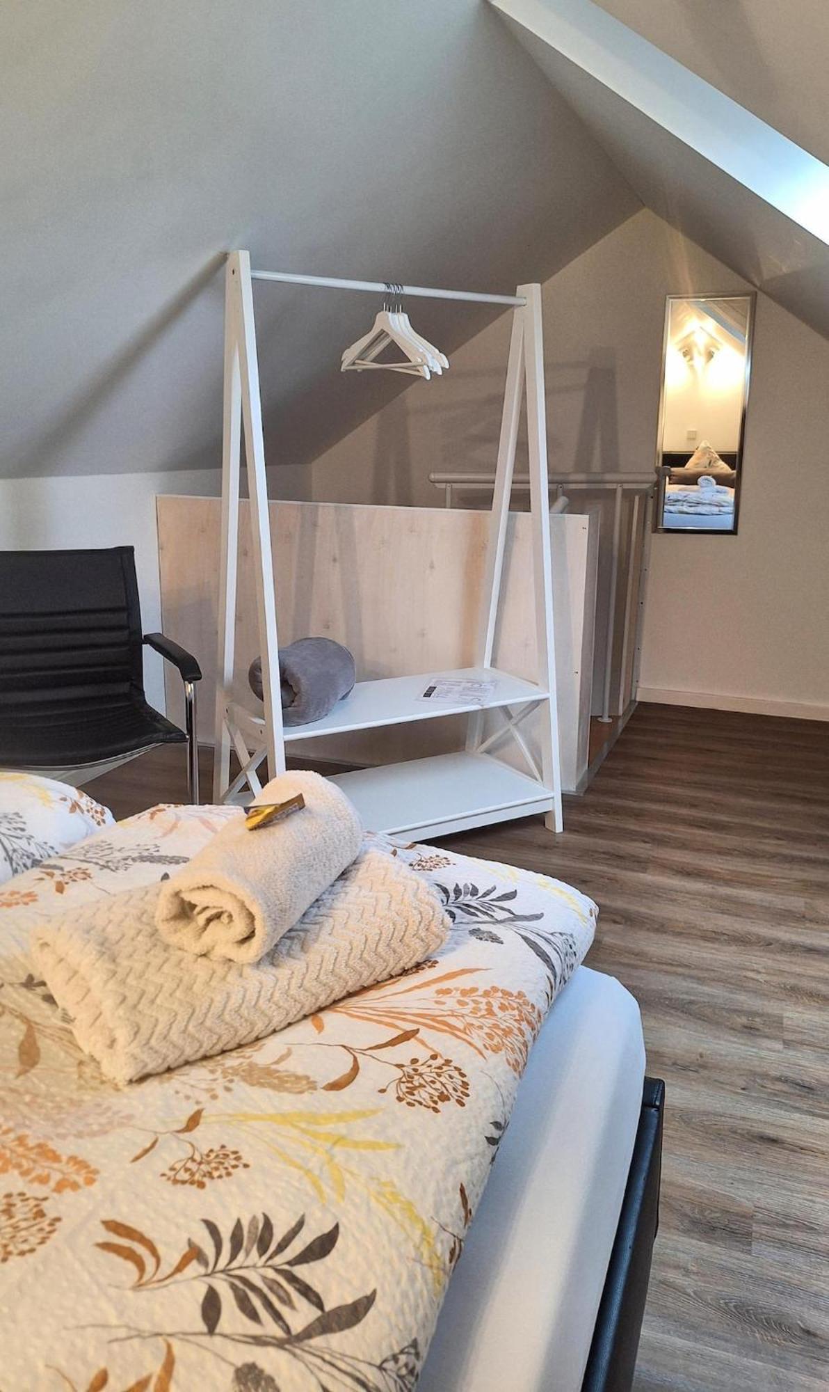 Auszeit2 Erfurt - Stilvolle Dachwohnung Mit Parkplatz - Zentrumsnah Exterior foto